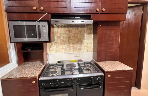 Central Luzon Apartment | Malolos Near Santisima Trinidad Parish Church Apartelle free WiFi