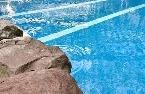Ugong Condo | Manila Skyline 2BR/2BA on the 29th Floor | Resort Pools, Gym & Fast WiFi