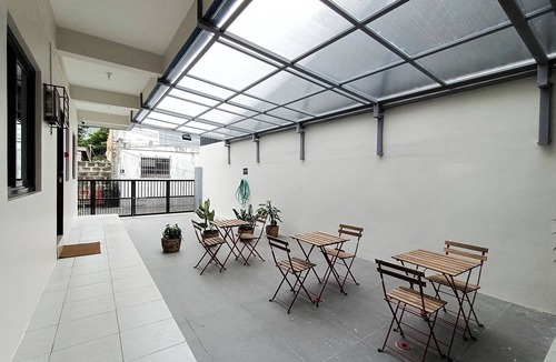 Mabini Apartment | Manzil Anilao Cosy 2 Bedroom Apartment U5