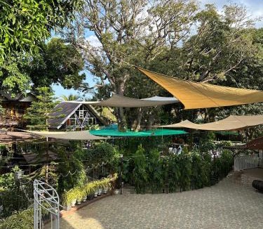 Mariveles Hotel | Margie's Place and Coffee Shop Inc.