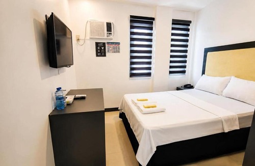 Masinloc Hotel | Marias Hotel
