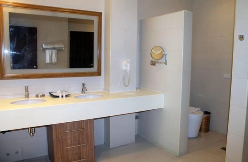 San Fernando Apartment | Master Suite at World Class Resort