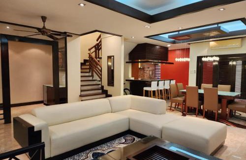 Putrajaya Villa | Mawar Singgah