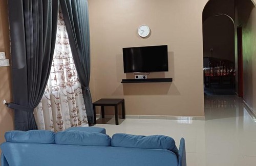 Kampung Batu Sembilan Lekir Apartment | Maznah Homestay
