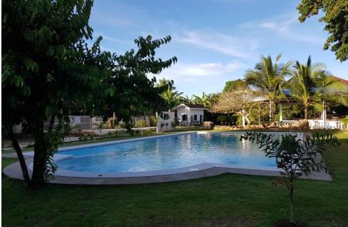 Medellin Bed & Breakfast | Medellin Seaview Inn