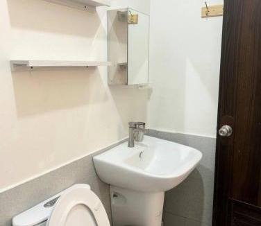 Lahug Apartment | Median Condo Staycation near IT Park Cebu