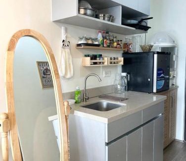 Lahug Apartment | Median Condo Staycation near IT Park Cebu