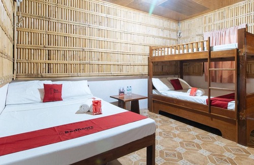 Pundaquit Hotel | Megan's Paradisio Beach Resort