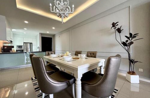 Bunga Paya Pantai Apartment | Melaka Shore Residences by SLK