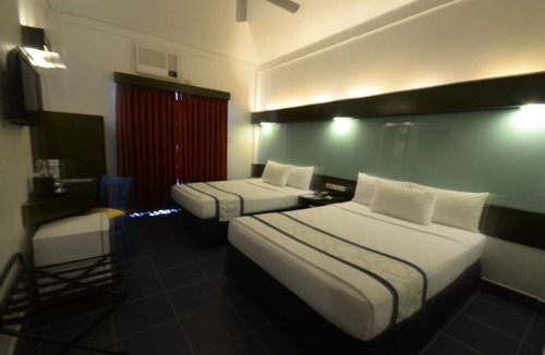 San Pedro Hotel | Microtel by Wyndham Puerto Princesa