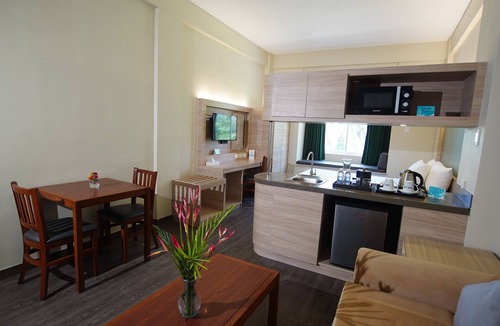 Tarlac Hotel | Microtel by Wyndham Tarlac