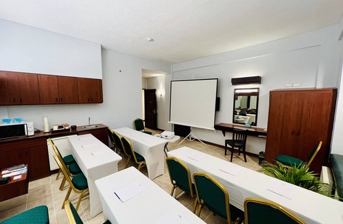 Tarlac Hotel | Microtel by Wyndham Tarlac
