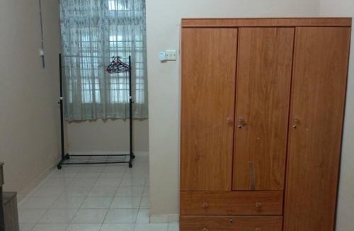 Kampung Dusun Kudus House | MieHomestay Bukit payong