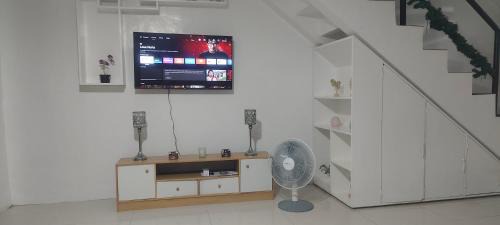 Clark Apartment | Mike's Staycation in Clark
