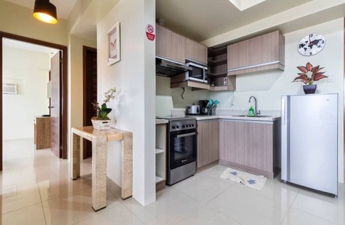Cebu Condo | Mimi's Home @ Horizons 101 - 29P (2 Bedroom/2Bath condo)
