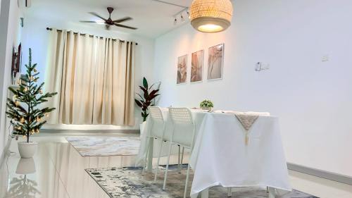 Kampung Tanjung Kapur Apartment | MIMPI HOMESTAY - 4 Bedroom and Pool