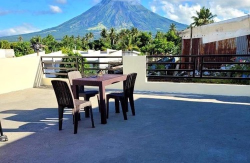 Legazpi Apartment | Minimalist 1-Bedroom Apartment with parking Legazpi Albay