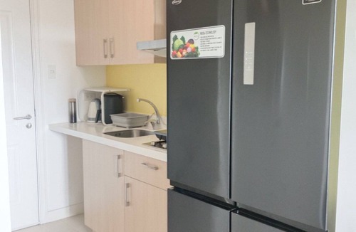 Matandang Balara Condo | Mininalist. Work from home set up with Globe Postpaid plan up to 100mbs.