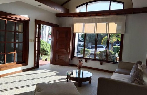 Muntinlupa House | MiO Suites - Paranaque House