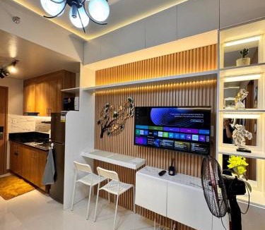 Pio del Pilar House | MJM Cityscape At Red Residences Makati