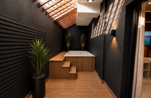 Santiago Province Apartment | Modern 1BR Retreat with Private Jacuzzi & Patio up to, 4 guests allowed.