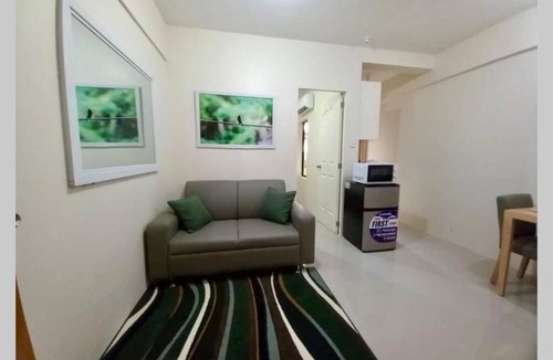 Angeles City Apartment | Modern 1-bedroom condo in vibrant Malabanias