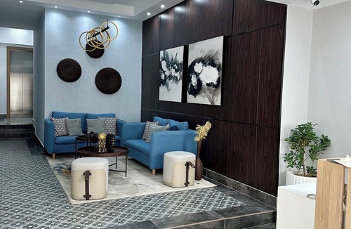 Evaristo Morales Apartment | Modern 1 Bedroom Near Ave. Churchill