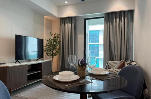 Mont Kiara Apartment | Modern 1Bedroom The Ooak Balcony Netflix KL City View