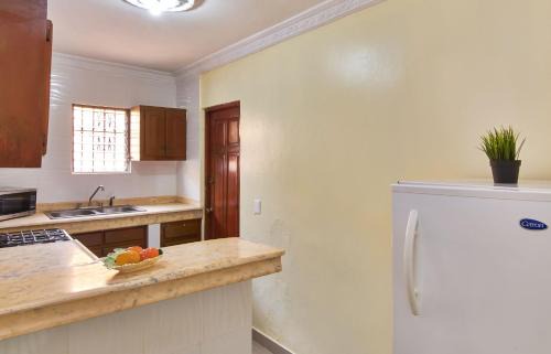 Corales del Sur Apartment | Modern 2BR Apartment Terrace Near Airport - Santo Domingo Este