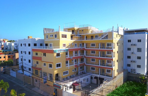 Corales del Sur Apartment | Modern 2BR Apartment Terrace Near Airport - Santo Domingo Este