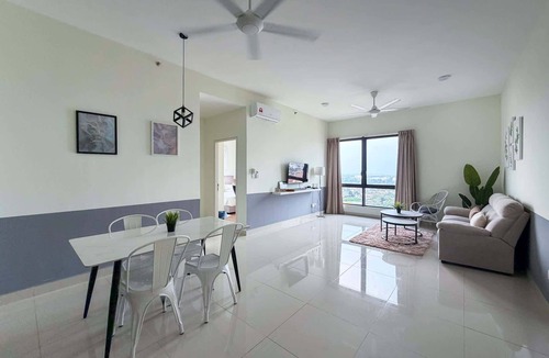 Malacca City Apartment | Modern 2BR Family Stay in Melaka City