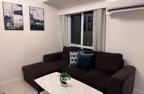 Ususan Condo | Modern 2BR Loft in BGC The Fort Taguig