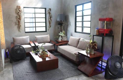 Candelaria House | Modern Barn House in Sariaya Quezon