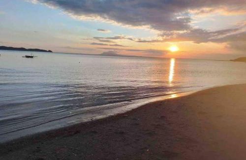 Nasugbu Apartment | Modern Chic Beachfront Unit at Canyon Cove Nasugbu