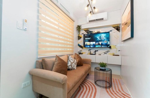 Pallocan Apartment | Modern Comfort at Unit 105
