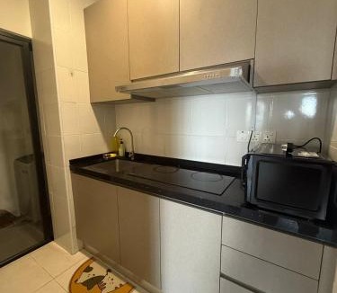 Bandar Menjalara Apartment | Modern & Cozy Stay Vim3 Manjalara FreeWiFi SmartTV