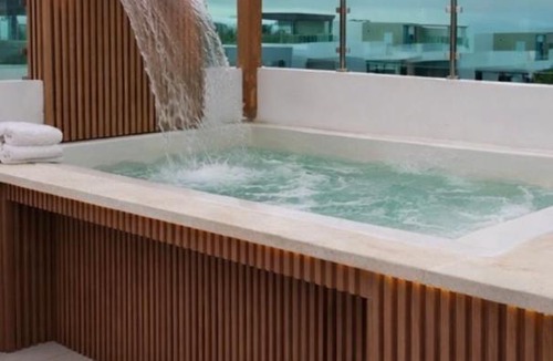Santiago Province Apartment | Modern Rooftop Penthouse Private Large Jacuzzi