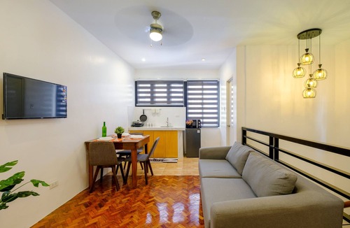 Culiat House | Modern Elegance Meets Urban Comfort: Spacious 3 Bedroom Townhouse in Quezon City