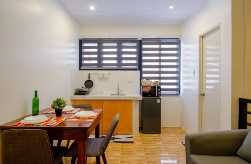 Culiat House | Modern Elegance Meets Urban Comfort: Spacious 3 Bedroom Townhouse in Quezon City