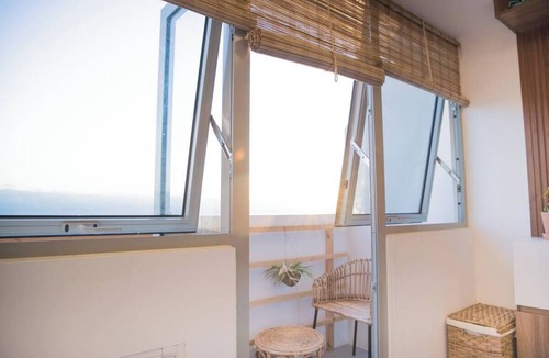 Matandang Balara Condo | Modern-Filipino Studio, short walk to Ever mall