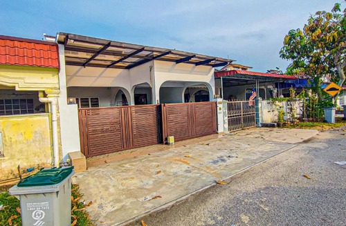 Taman Merdeka House | Modern Home BBQ Event Pool at Melaka by HCK