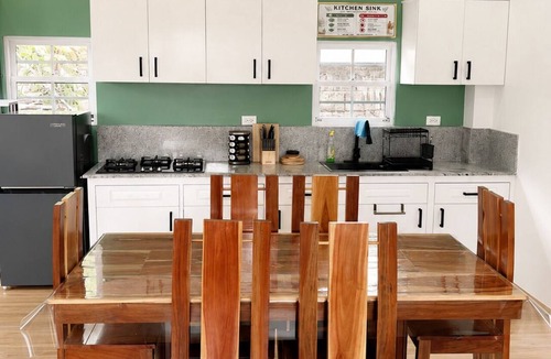 San Jose Apartment | Modern home fast Starlink wi-Fi, Modern Home, free breakfast, near the beach