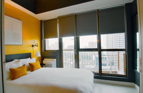 Legazpi Village Condo | Modern Interior 1-Bedroom w/Balcony near Greenbelt Mall