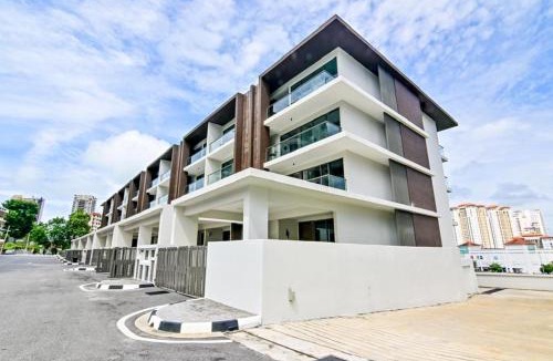 Tanjung Bungah Villa | Modern Luxury Villa Hinai by Simple Sanctuary