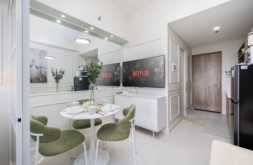 Lapu-Lapu Condo | Modern Nordic Studio With Balcony and Pool in Primeworld District Near Airport