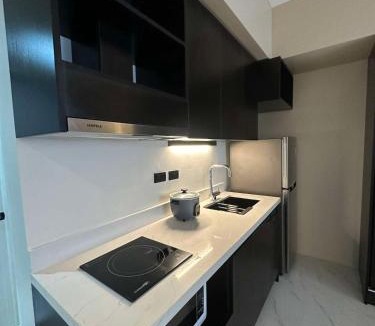 Bakilid Apartment | Modern Room 4 AS Fortuna Mandaue