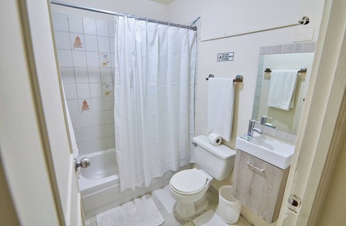 Ensanche Independencia Condo | Modern Santo Domingo Condo in Heart of Gazcue