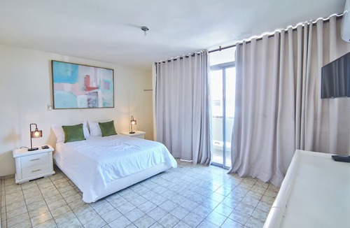 Ensanche Independencia Condo | Modern Santo Domingo Condo in Heart of Gazcue