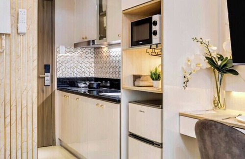 Highway Hills Apartment | Modern Stay at Fame Residences