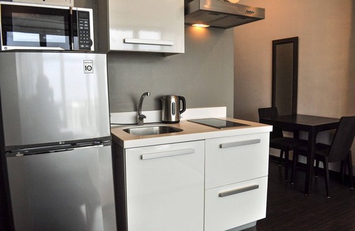 Downtown Apartment | "Modern" Studio Unit @Knightsbridge 3216